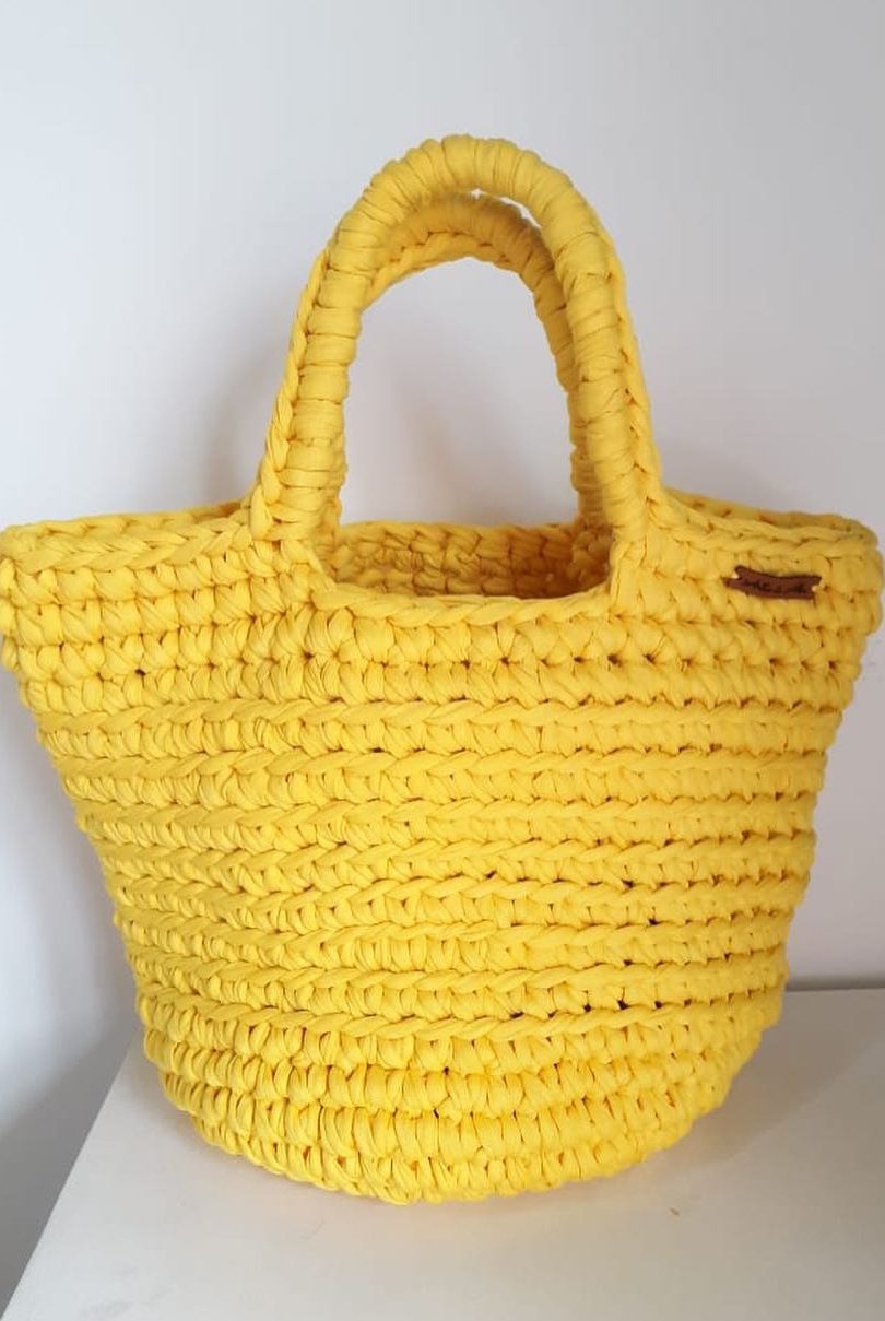45 Amazing and easy Different colors Crochet Bag Patterns and Handbag ...