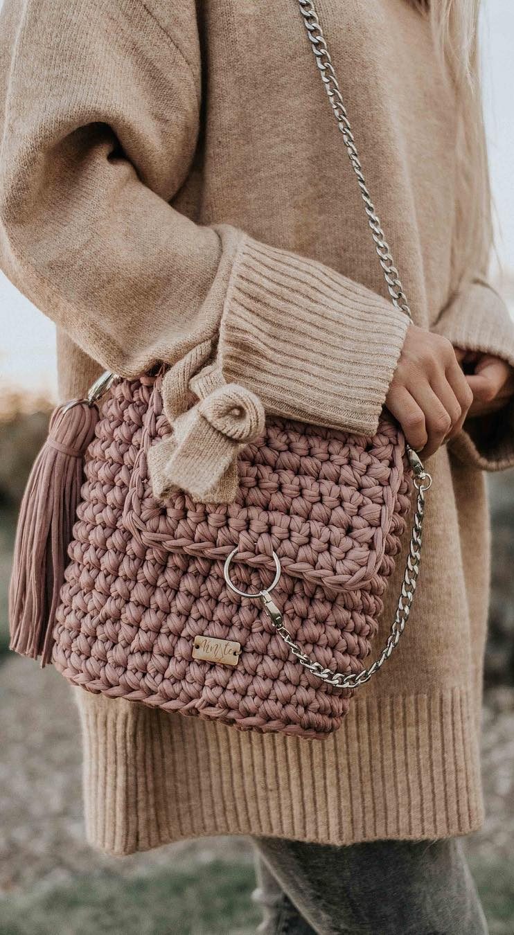 45 Amazing and easy Different colors Crochet Bag Patterns and Handbag