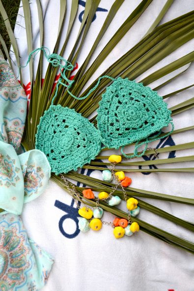 43-modern-crochet-bikini-and-swimwear-pattern-ideas-for-summer-2019